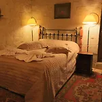 מלון Turquaz Cave 2*